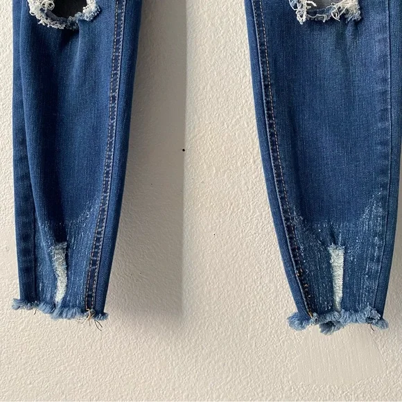 I & M Jeans | Women’s High Rise ripped Blue jeans Size 3 - Picture 4 of 12